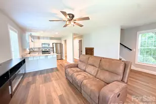 521 Johnson St, Chester, SC 29706 - Photo 4
