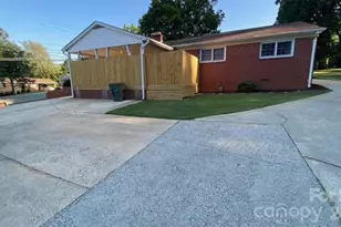 100 Ruby Ln, Gastonia, NC 28054 - Photo 32