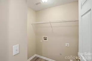 1528 Harland St, Charlotte, NC 28216 - Photo 30