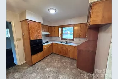 3196 Westview Street, Valdese, NC 28690 - Photo 6