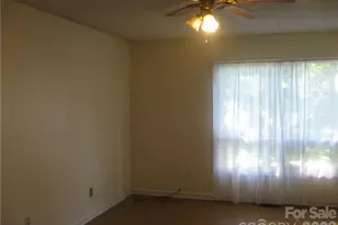 5322 Farm Pond Ln, Charlotte, NC 28212 - Photo 10