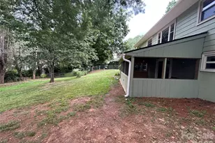 28 S College St, Weaverville, NC 28787 - Photo 16