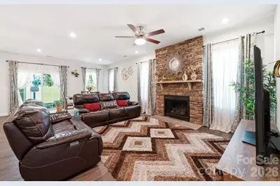 10129 Harvest Gold Drive, Charlotte, NC 28215 - Photo 2