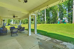 10129 Harvest Gold Dr, Charlotte, NC 28215 - Photo 34
