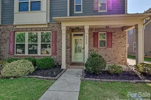 6320 Kennard Dr, Charlotte, NC 28216 - Photo 2