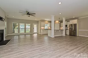 6320 Kennard Dr, Charlotte, NC 28216 - Photo 14
