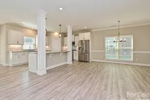 6320 Kennard Dr, Charlotte, NC 28216 - Photo 6