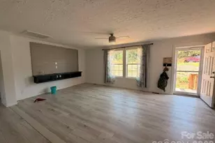 3103 Peaceful Mdws Dr, Morganton, NC 28655 - Photo 2