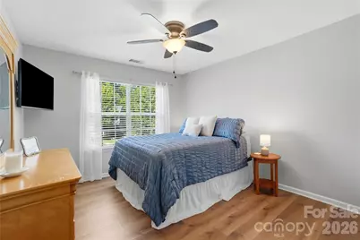 9428 Quilting Bee Lane, Charlotte, NC 28216 - Photo 18