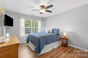 9428 Quilting Bee Lane, Charlotte, NC 28216 - Photo 18