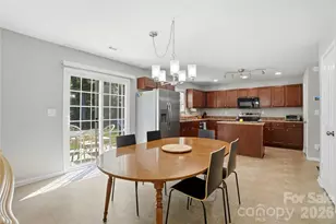 9428 Quilting Bee Lane, Charlotte, NC 28216 - Photo 6