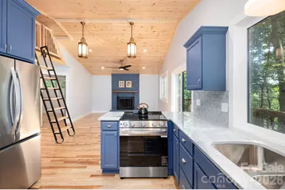 17 Woodhaven Place, Asheville, NC 28805 - Photo 14