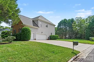 5600 Silver Creek Dr, Waxhaw, NC 28173 - Photo 2