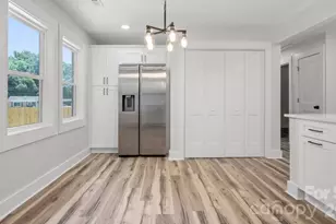 2513 Westgrove Dr, Charlotte, NC 28208 - Photo 8