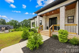 2004 Pln Fld Dr, Bessemer City, NC 28016 - Photo 8
