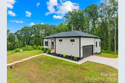 2004 Plain Field Drive, Bessemer City, NC 28016 - Photo 2