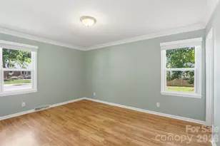 1440 Jodhpur Ct, Charlotte, NC 28212 - Photo 10