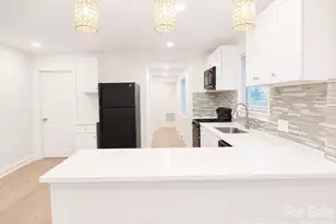 2007 Highland St, Charlotte, NC 28208 - Photo 12