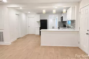 2007 Highland St, Charlotte, NC 28208 - Photo 10