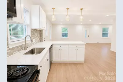 2007 Highland Street, Charlotte, NC 28208 - Photo 8