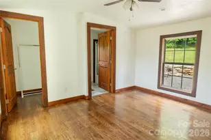 203 Justice Dr, Clyde, NC 28721 - Photo 16