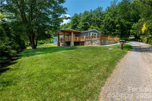 203 Justice Dr, Clyde, NC 28721 - Photo 2