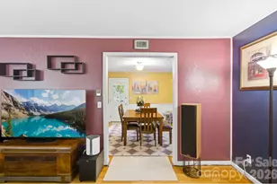 108 Arthur Ln, Hendersonville, NC 28791 - Photo 22