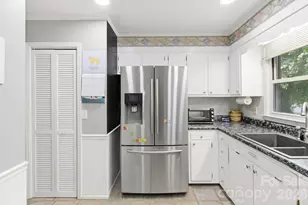 108 Arthur Ln, Hendersonville, NC 28791 - Photo 16