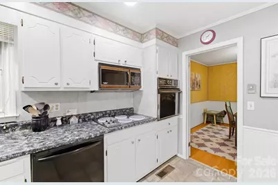 108 Arthur Lane, Hendersonville, NC 28791 - Photo 26