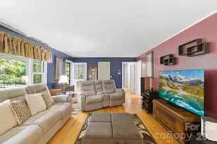 108 Arthur Ln, Hendersonville, NC 28791 - Photo 10