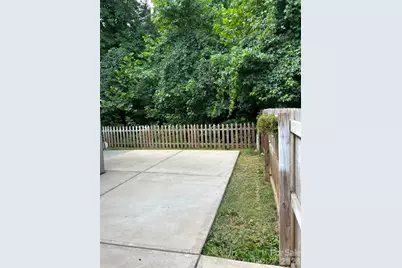 413 Peachtree Road, Charlotte, NC 28216 - Photo 2