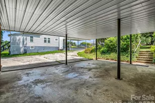 555 State St, Marion, NC 28752 - Photo 8