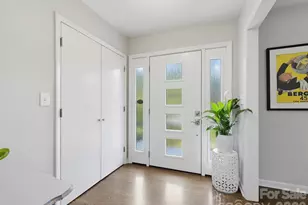 6419 Morven Ln, Charlotte, NC 28270 - Photo 2