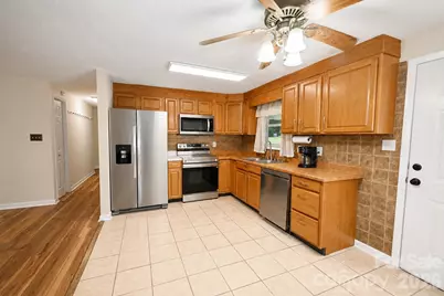 3237 Annex Street, Conover, NC 28613 - Photo 6