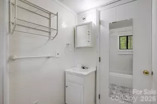 82 Hill St, Hot Springs, NC 28743 - Photo 22