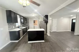 409 Redding St, Gastonia, NC 28054 - Photo 4