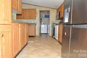977 Langley Dr, Chester, SC 29706 - Photo 2