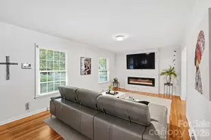 4515 Easthaven Dr, Charlotte, NC 28212 - Photo 4
