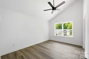 210 8th Ave Dr SE, Hickory, NC 28602 - Photo 20
