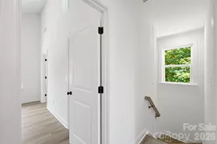 210 8th Ave Dr SE, Hickory, NC 28602 - Photo 18