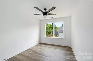 210 8th Ave Dr SE, Hickory, NC 28602 - Photo 28