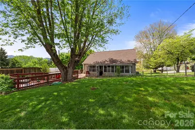 108 Patton Avenue, Canton, NC 28716 - Photo 2