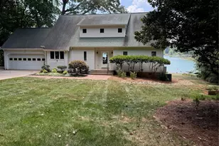 2216 Holly Ln, Shelby, NC 28150 - Photo 2