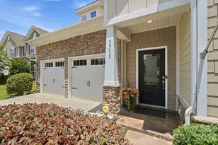 3715 Franklin Meadows Dr, Matthews, NC 28105 - Photo 2