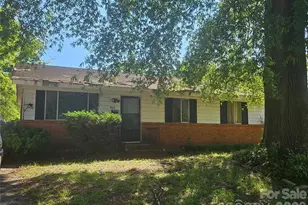 5415 Dennis Ct, Charlotte, NC 28213 - Photo 1