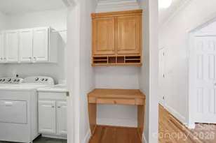 4024 Wild Nursery Ct, Charlotte, NC 28215 - Photo 26