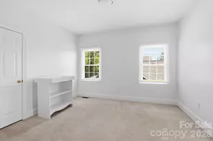 4024 Wild Nursery Ct, Charlotte, NC 28215 - Photo 22