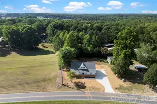 719 Chestnut Ridge Church Rd, Kings Mountain, NC 28086 - Photo 4