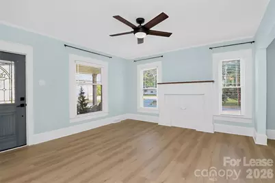 204 E McNeely Avenue, Mooresville, NC 28115 - Photo 4