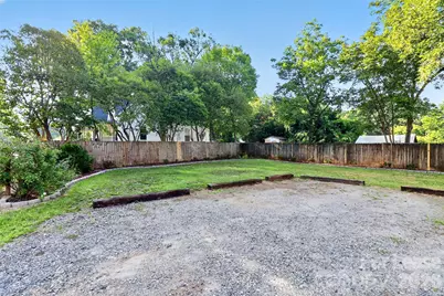 204 E McNeely Avenue, Mooresville, NC 28115 - Photo 30